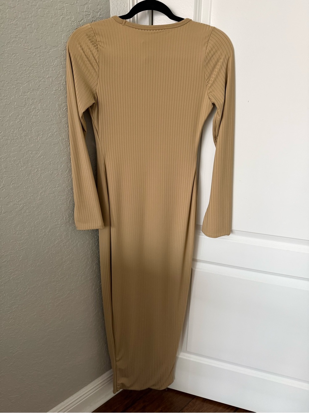 Oh Polly Ribbed Midi Dress in Camel NEW WITH TAGS - Picture 4 of 4